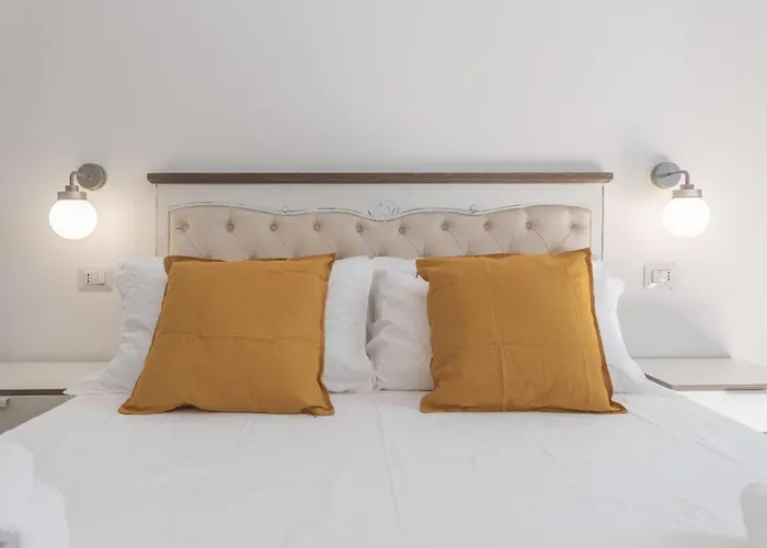 Vicolo Del Cinque Trastevere